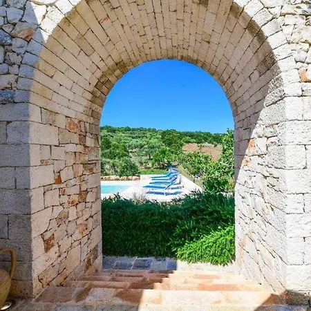 Trulli Cortese With Pool