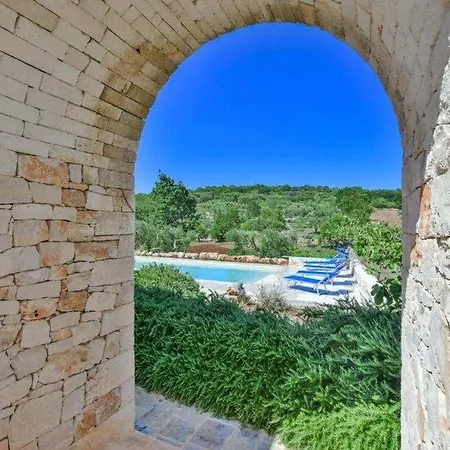 Trulli Cortese With Pool *